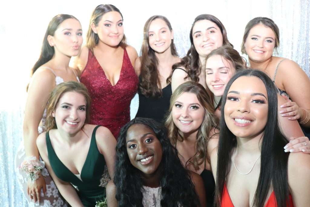 Perfect Proms - Events That Require Toronto Photo booth