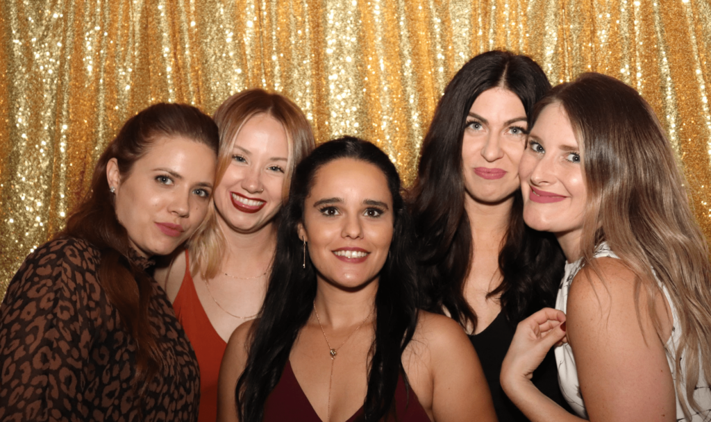 Girls Group - Wedding with a Toronto Photo Booth-min