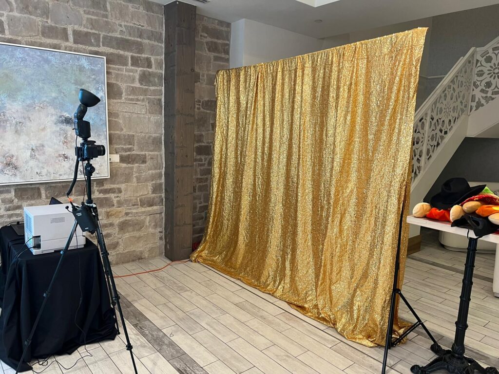 Mississauga wedding photo booth